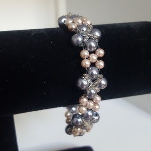 Beaded Bracelet. Hand Made. Silver, Gray, Pearl.